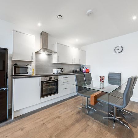 London Edgware Station Apartment Exterior foto