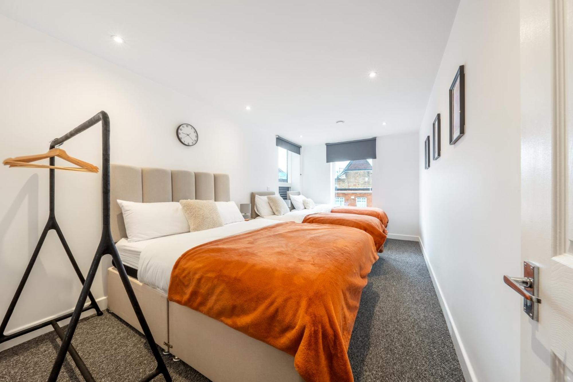 London Edgware Station Apartment Exterior foto
