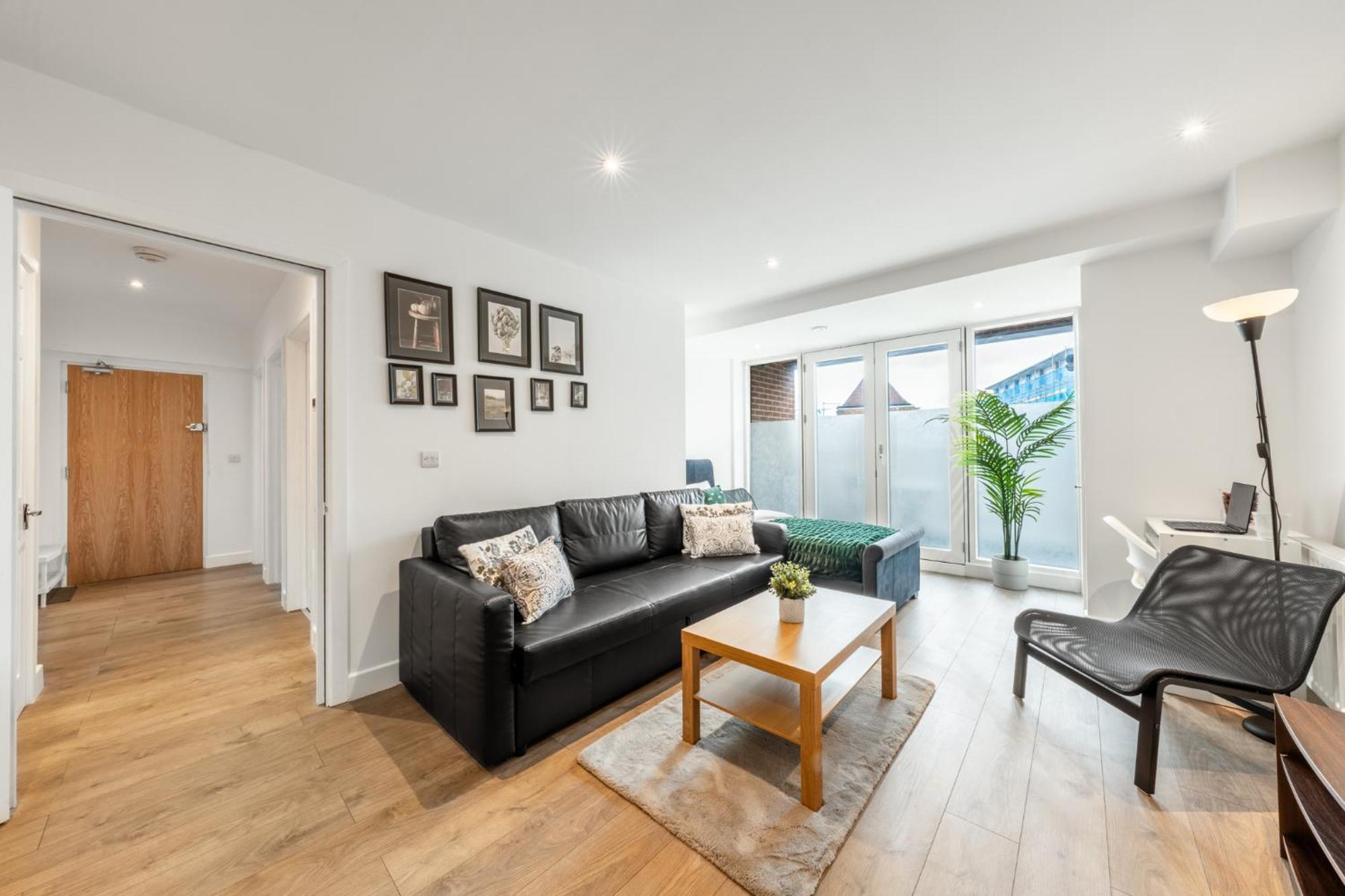 London Edgware Station Apartment Exterior foto